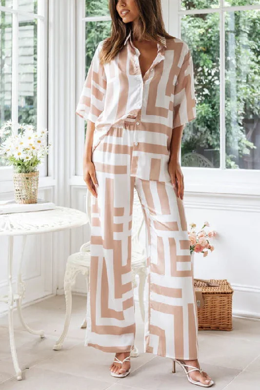 leisure-coastal-geometric-printed-blouse-and-elastic-waist-pants-set