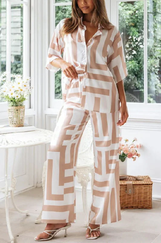 leisure-coastal-geometric-printed-blouse-and-elastic-waist-pants-set