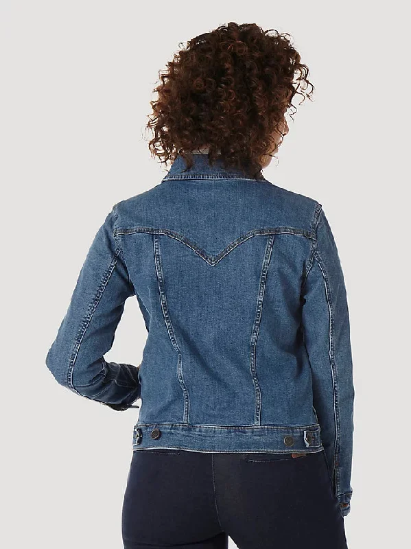 Women's Long Sleeve Classic Fit Denim Jacket in Dark Denim