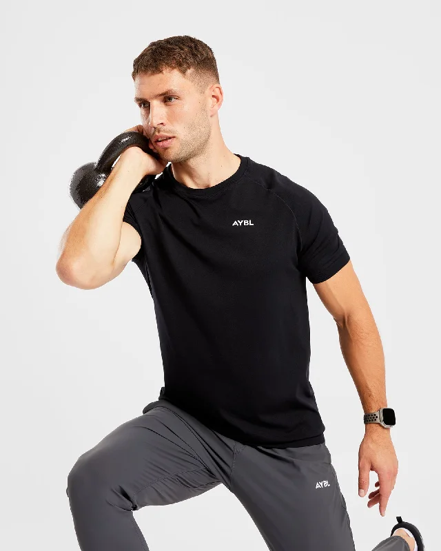 ascend-seamless-t-shirt-black