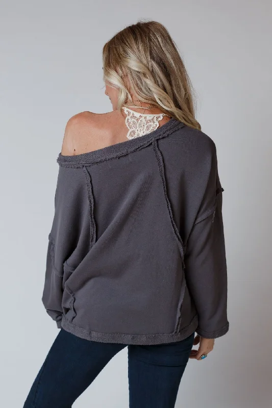 bailey-oversized-raw-edge-top-charcoal