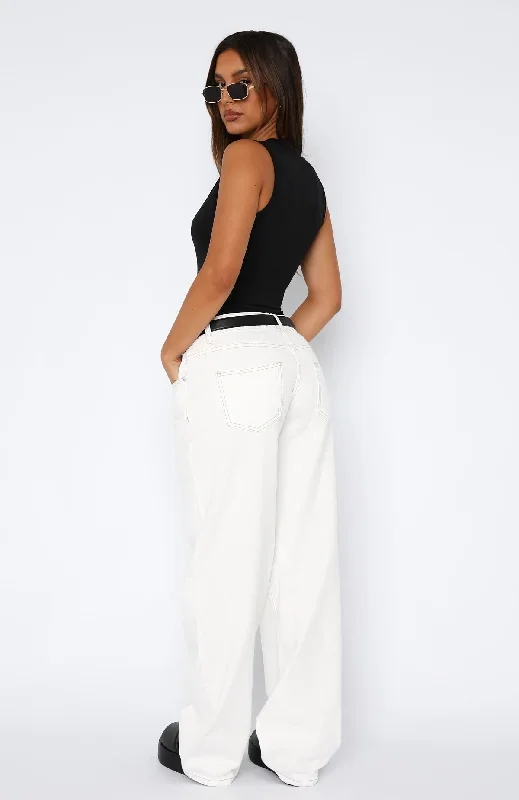 bring-the-style-low-rise-wide-leg-jeans-off-white