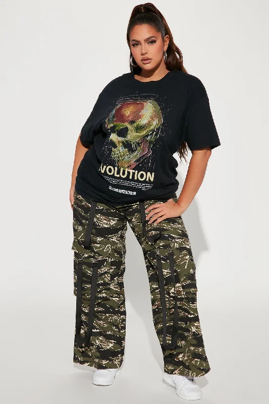 evolution-graphic-t-shirt-black