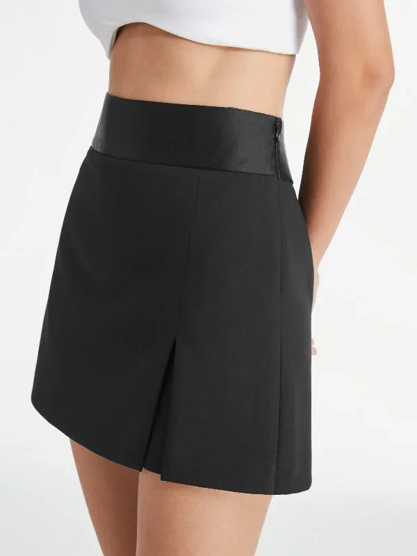 high-waisted-satin-band-mini-skirt