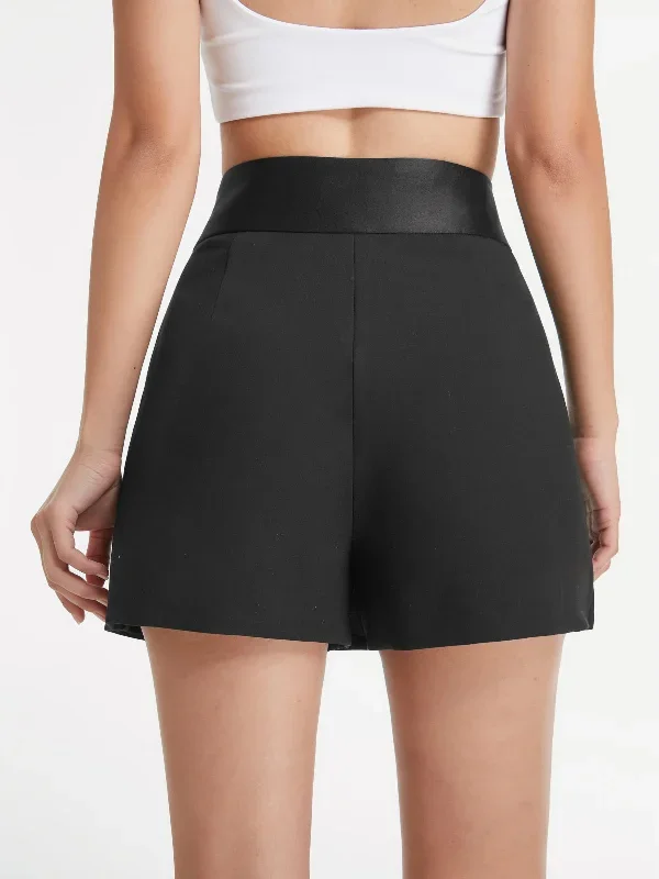 high-waisted-satin-band-mini-skirt