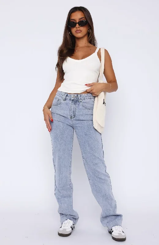 jordyn-high-waisted-straight-leg-jeans-light-blue-wash