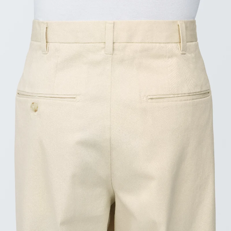 mens-stretch-chino-tuck-wide-pants-ae0xm24s