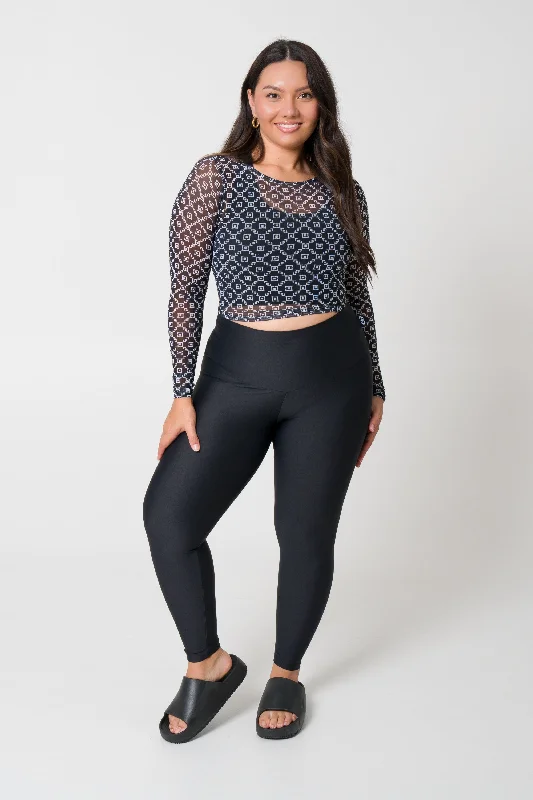 monogram-black-fitted-cropped-long-sleeve-tee-net-r2w