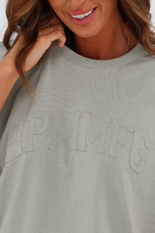 rpm-college-applique-os-tee-abbey-stone