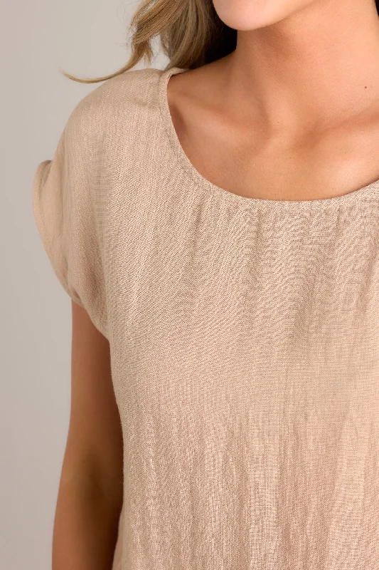 signature-staple-beige-top