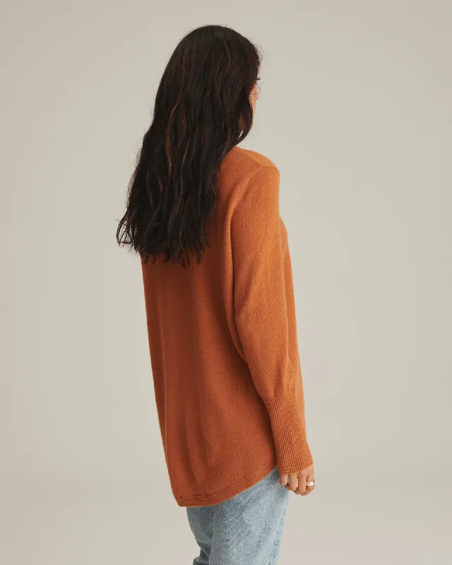 soft-by-naadam-100-cashmere-crew-neck-curved-hem-sweater