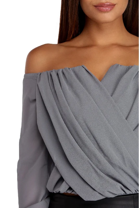 sophisticated-in-chiffon-strapless-top-060038601001