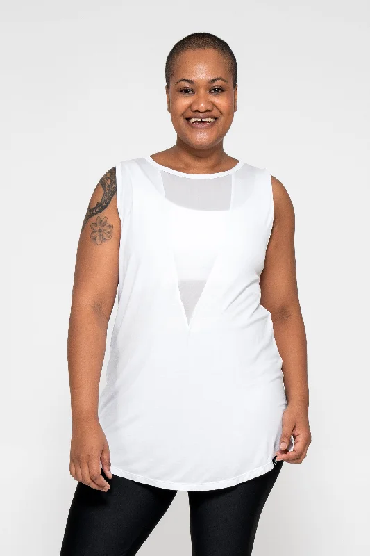 White Slinky To Touch - Net V Front Sleeveless Boyfriend Tee