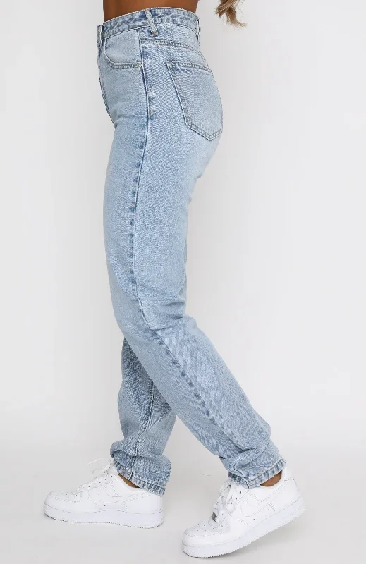 whos-that-girl-straight-leg-denim-jeans-washed-blue